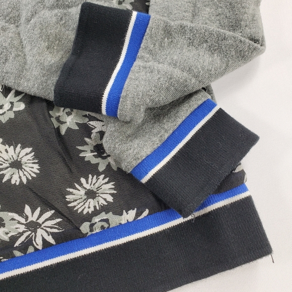 💥Just In💥 Flower Sweater Girls Medium - Picture 4 of 8